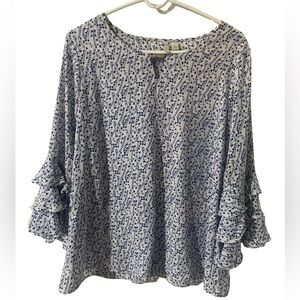 Est 1946 Tiered Ruffle Sleeve Top Size L